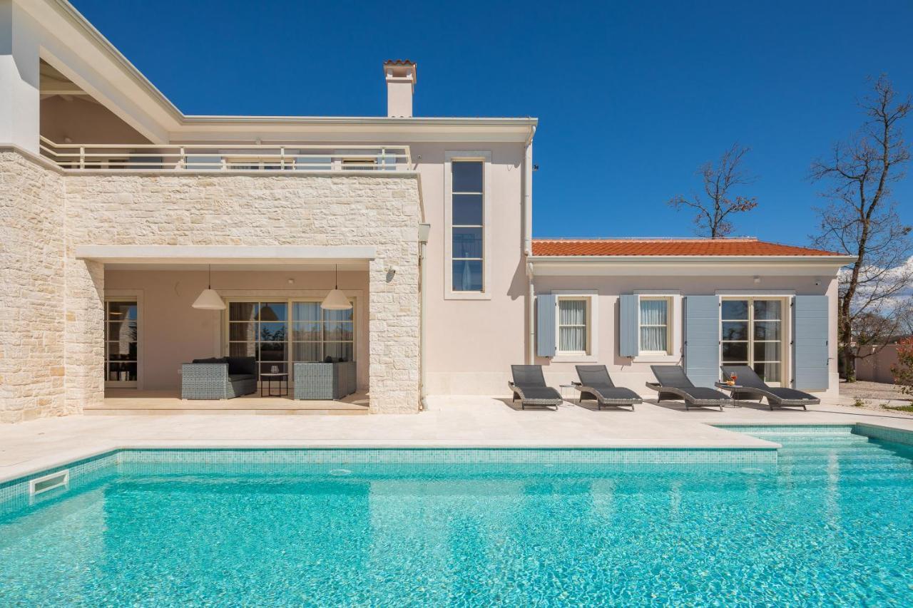 Villa Harmony By Ilc Brtonigla Exterior foto