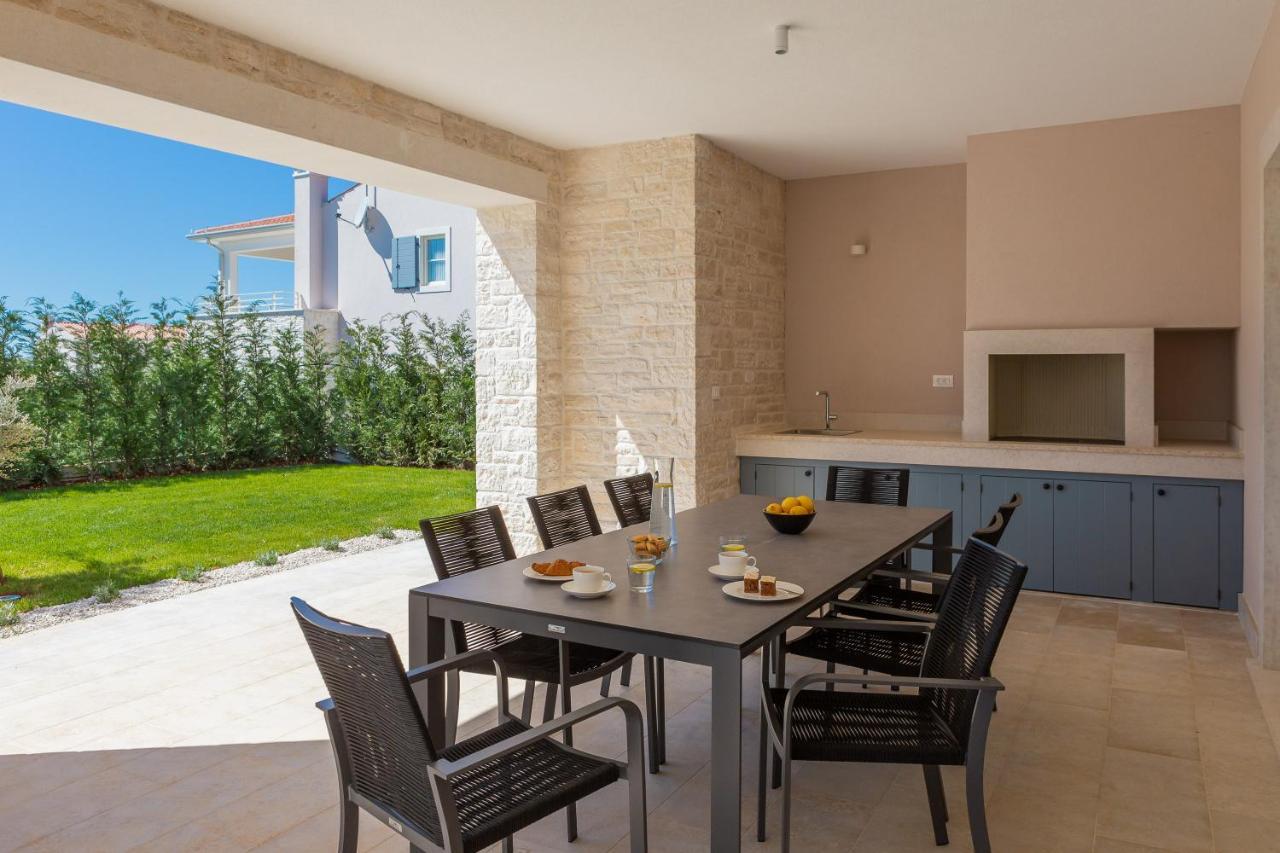 Villa Harmony By Ilc Brtonigla Exterior foto