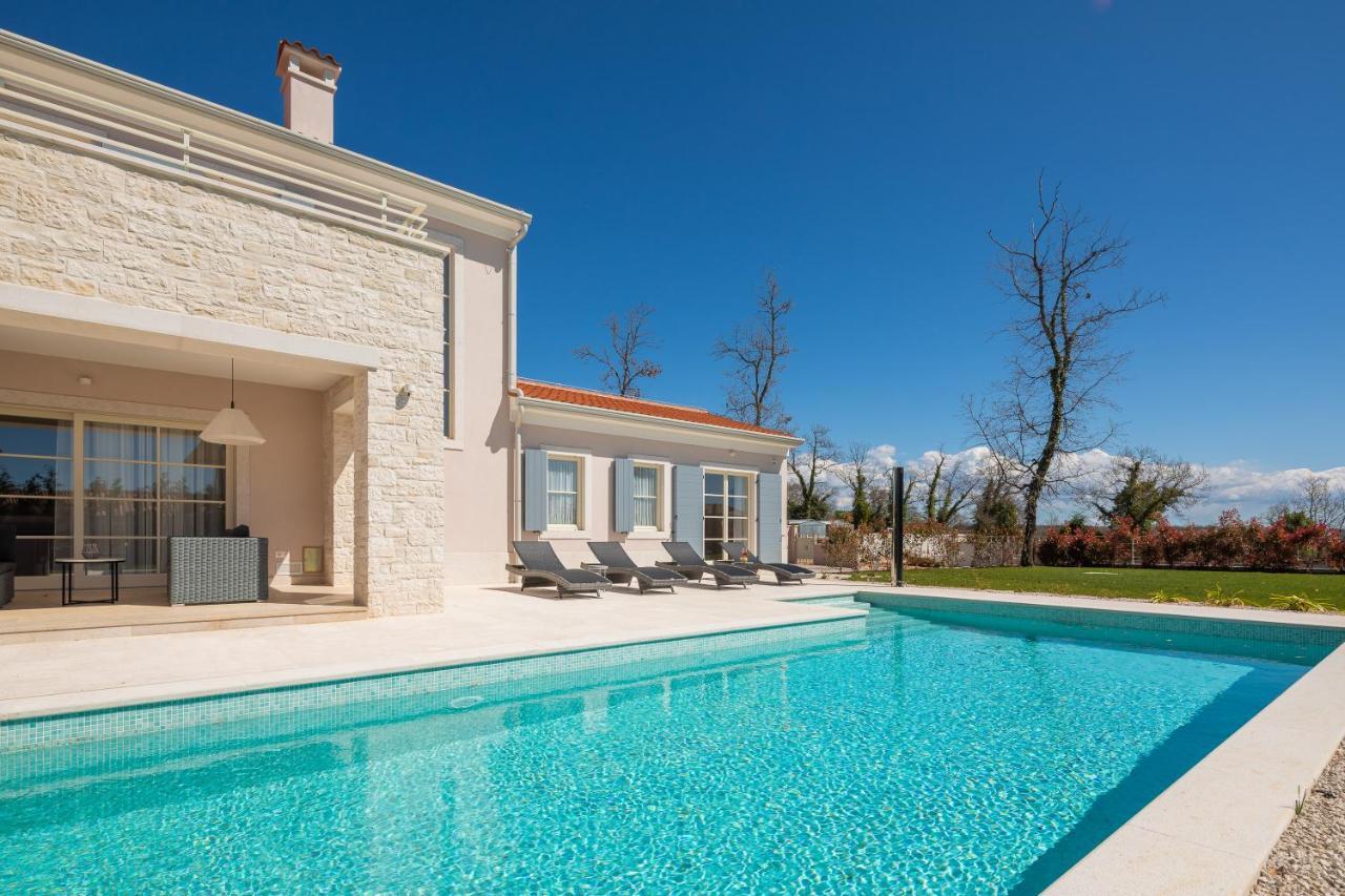Villa Harmony By Ilc Brtonigla Exterior foto