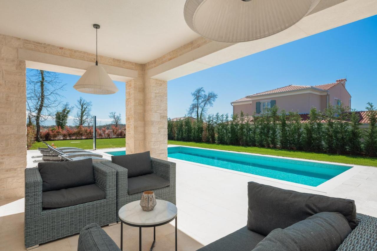 Villa Harmony By Ilc Brtonigla Exterior foto