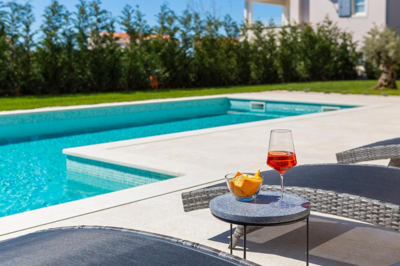 Villa Harmony By Ilc Brtonigla Exterior foto
